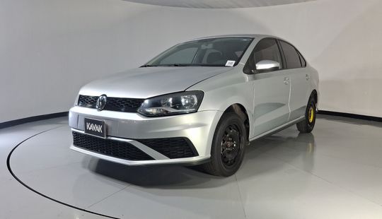 Volkswagen • Vento