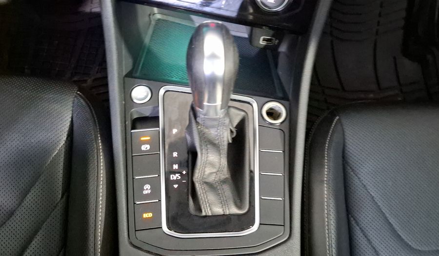 Volkswagen Jetta 1.4 HIGHLINE AUTO Sedan 2019
