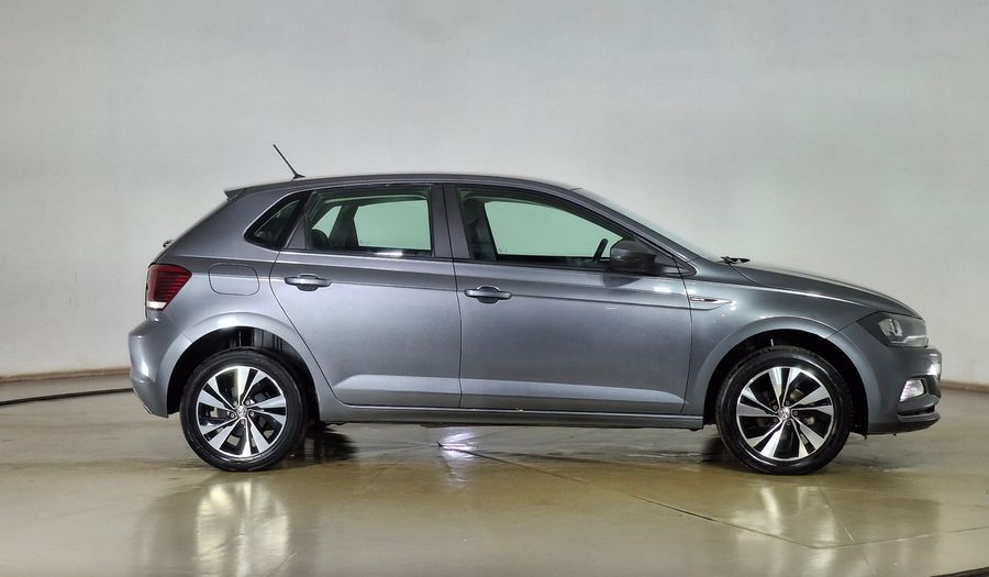 Volkswagen Polo 1.6 110 CV HIGHLINE Hatchback 2021