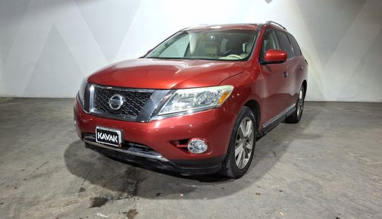 Nissan • Pathfinder