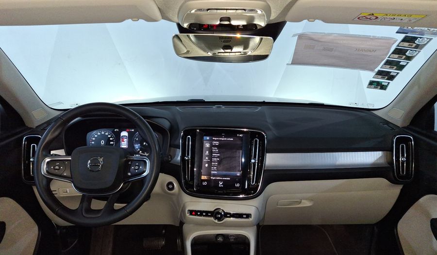 Volvo Xc40 2.0 T4 MOMENTUM AUTO Suv 2022