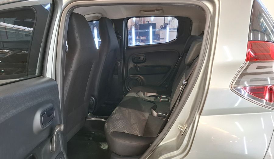 Fiat Mobi 1.0 EASY Hatchback 2017