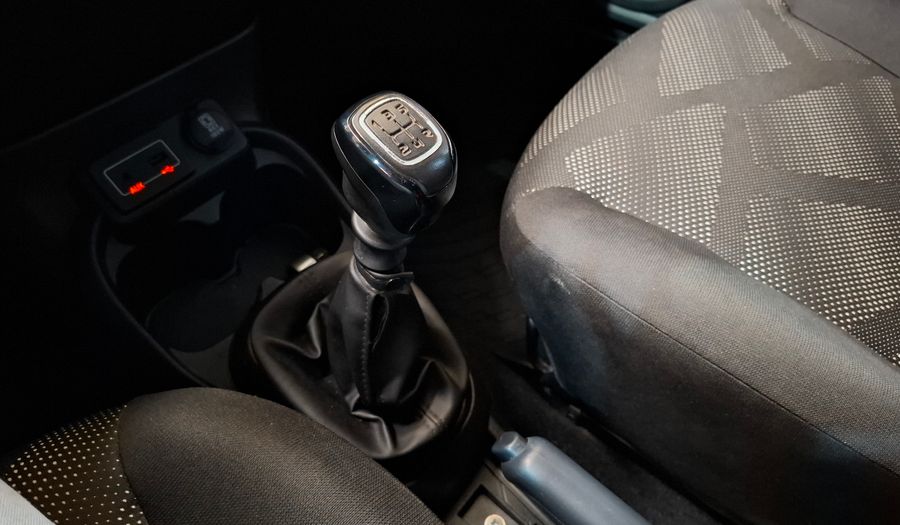 Fiat Mobi 1.0 EASY Hatchback 2017