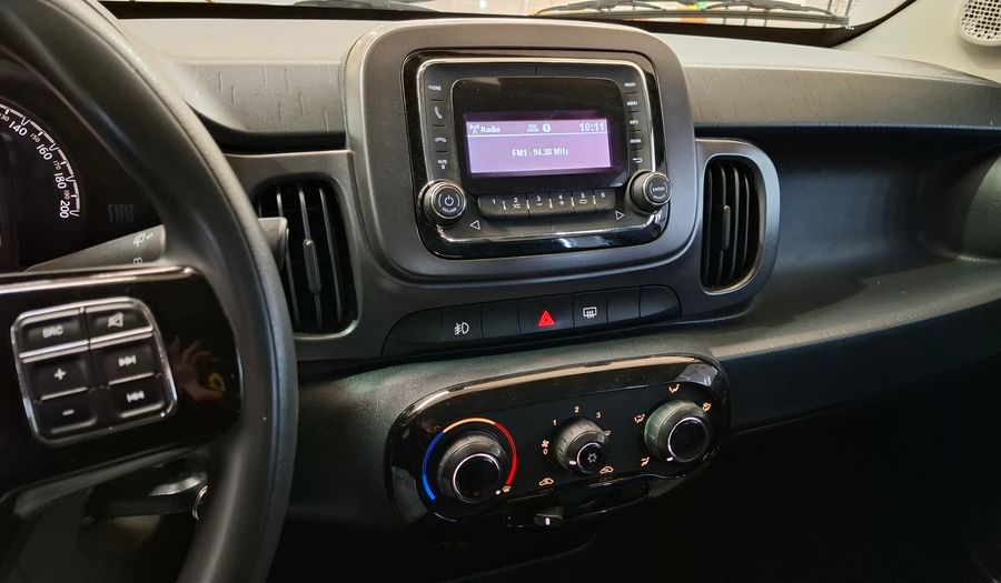 Fiat Mobi 1.0 EASY Hatchback 2017