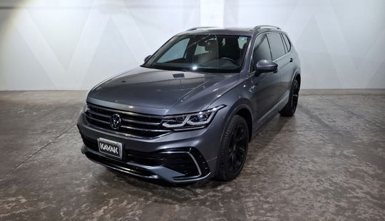 Volkswagen • Tiguan