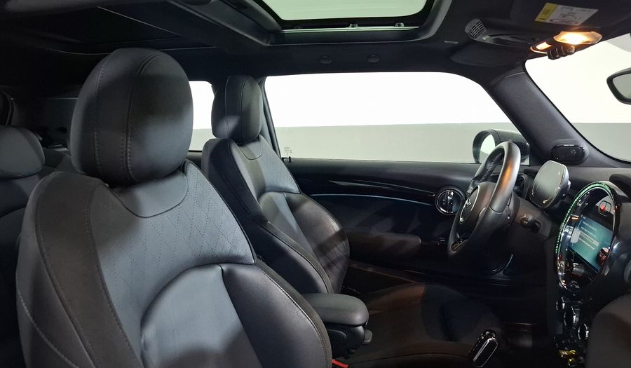 Mini Cooper BEV 33KWH COOPER SE ICONIC AUTO Hatchback 2024