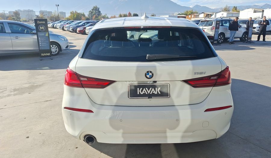 Bmw Serie 1 1.5 118I A DYNAMIC 5D Hatchback 2020