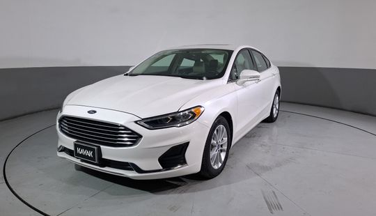 Ford • Fusion