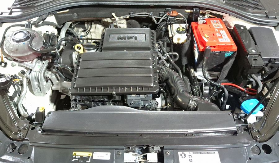Volkswagen Jetta 1.6 STARTLINE AUTO Sedan 2020