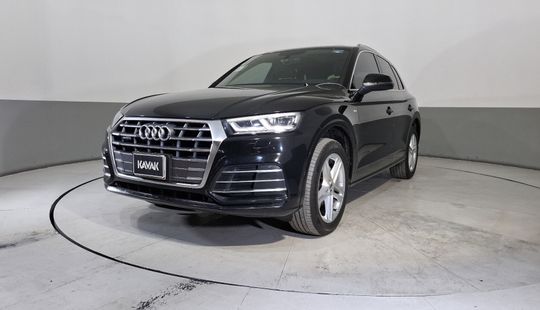 Audi • Q5