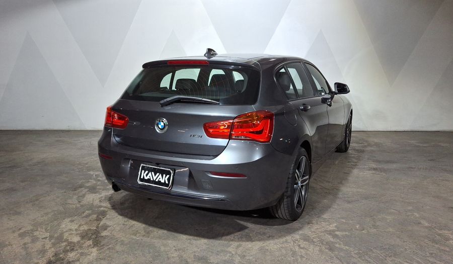 Bmw Serie 1 1.5 118IA SPORT LINE AUTO Hatchback 2019