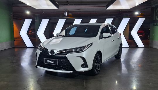 Toyota • Yaris