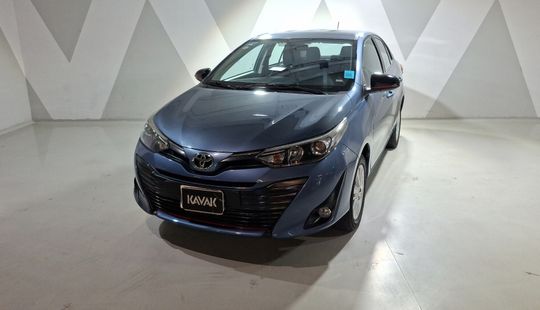 Toyota • Yaris