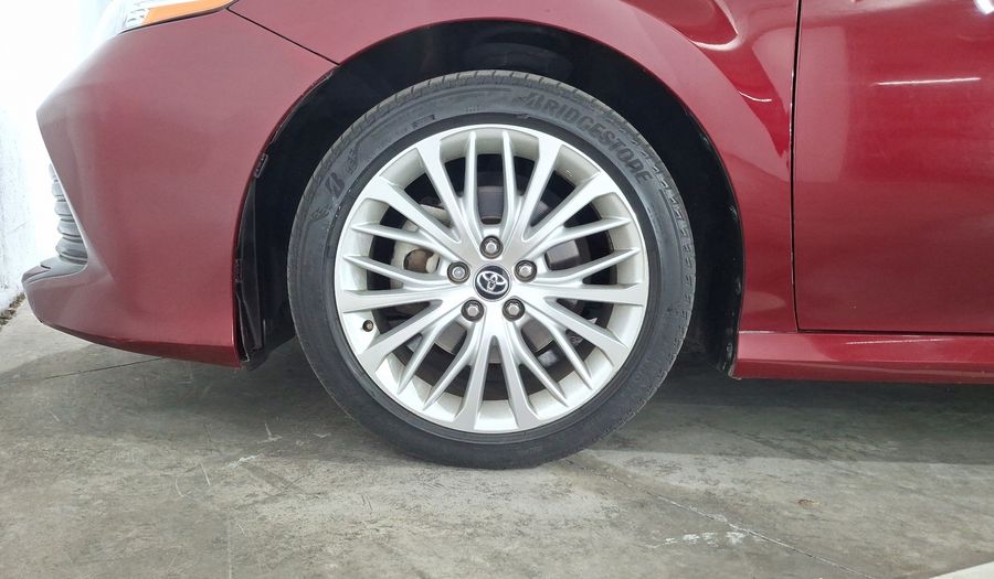 Toyota Camry 2.5 XLE NAVI AUTO Sedan 2020