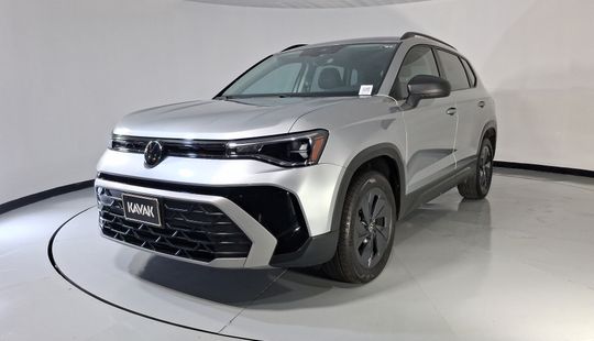 Volkswagen • Taos