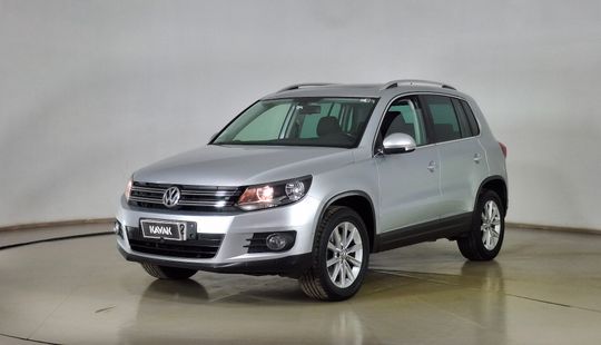 Volkswagen • Tiguan