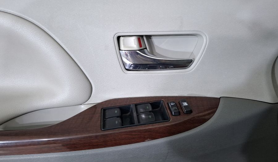 Toyota Sienna 3.5 XLE AT Minivan 2014