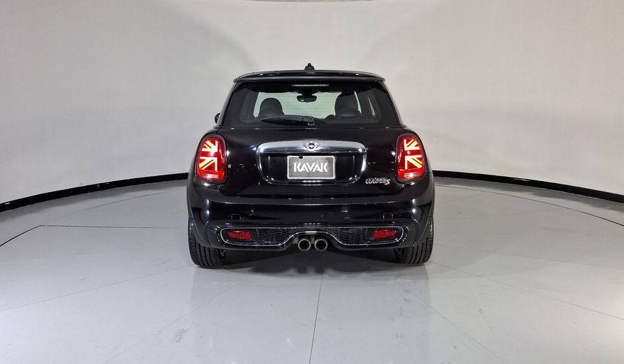 Mini Cooper S 2.0 COOPER HOT CHILI AUTO Hatchback 2018
