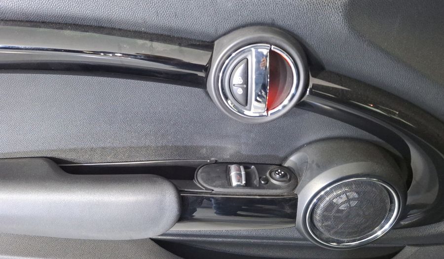 Mini Cooper S 2.0 COOPER HOT CHILI AUTO Hatchback 2018