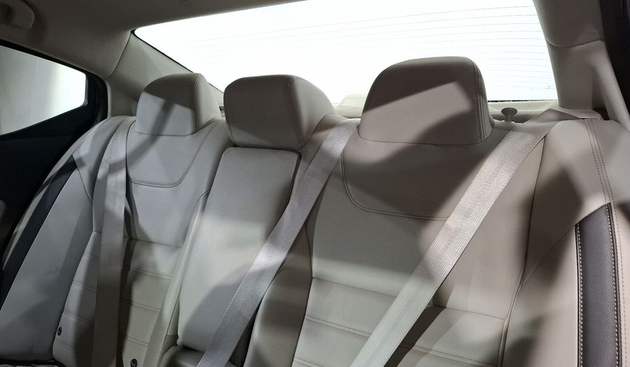 Nissan Versa 1.6 EXCLUSIVE CVT Sedan 2023