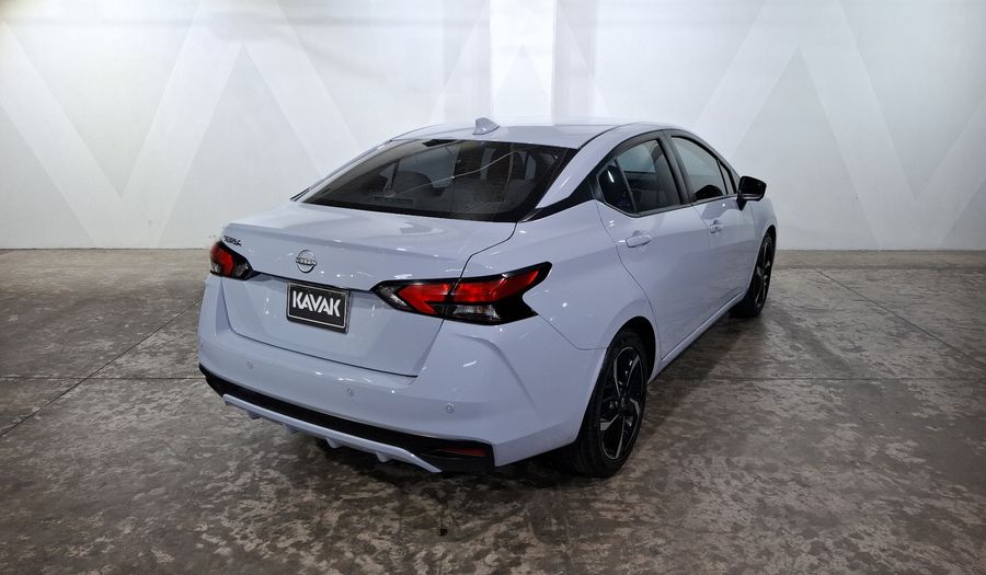 Nissan Versa 1.6 EXCLUSIVE CVT Sedan 2023