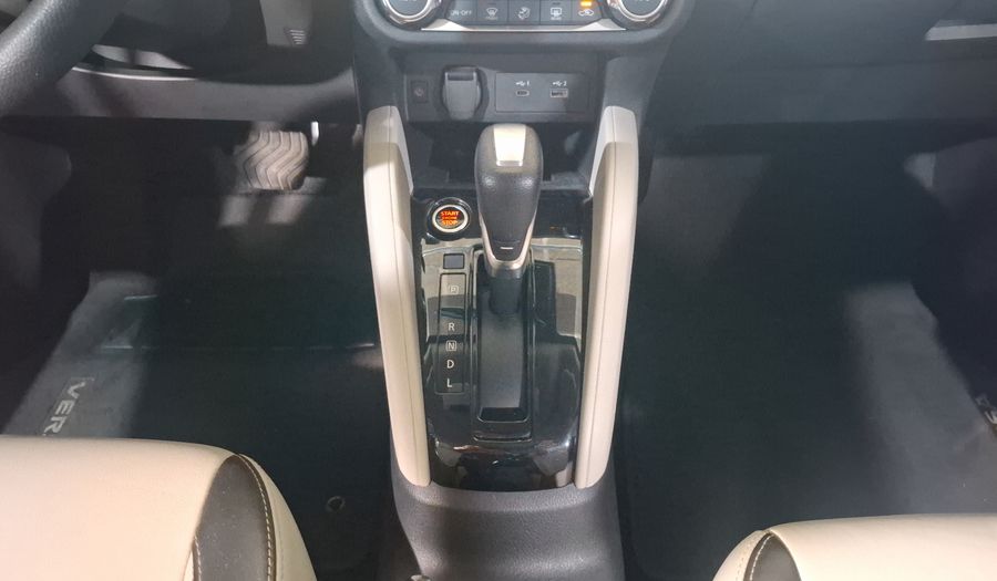 Nissan Versa 1.6 EXCLUSIVE CVT Sedan 2023