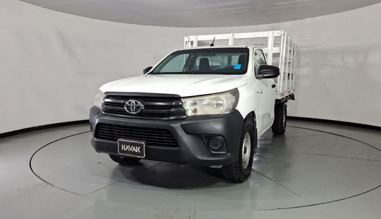 Toyota • Hilux