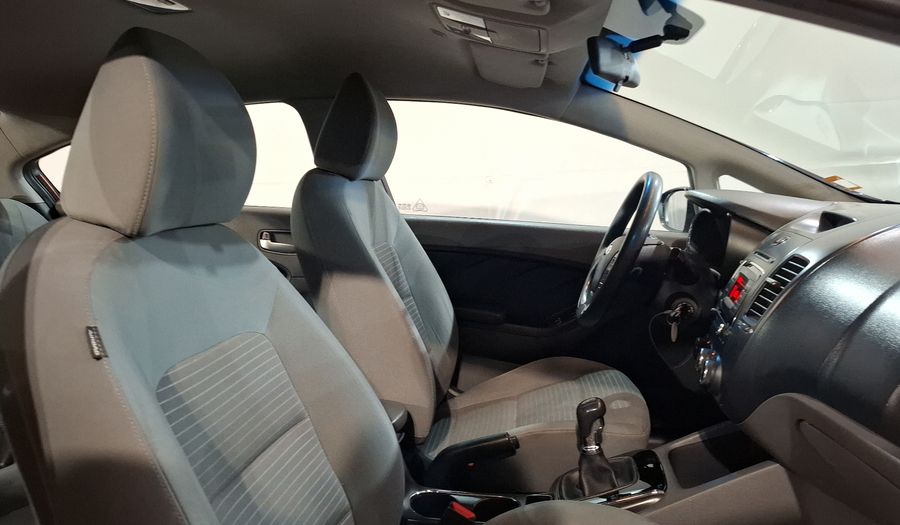 Kia Forte 2.0 LX MT Sedan 2017