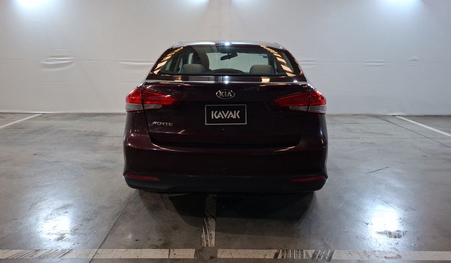 Kia Forte 2.0 LX MT Sedan 2017