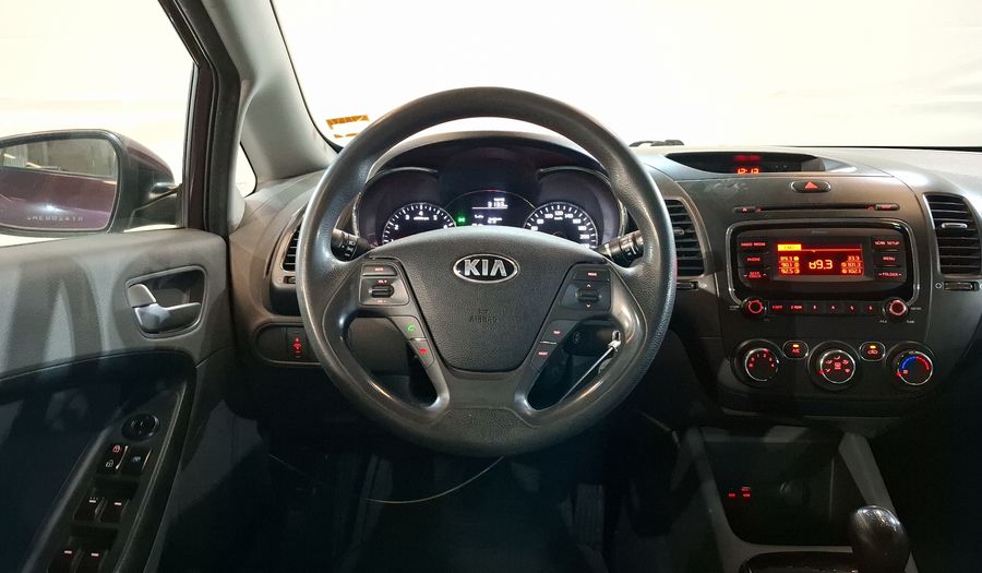 Kia Forte 2.0 LX MT Sedan 2017