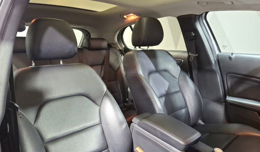 Mercedes Benz Clase Gla 1.6 GLA 180 CGI Suv 2017