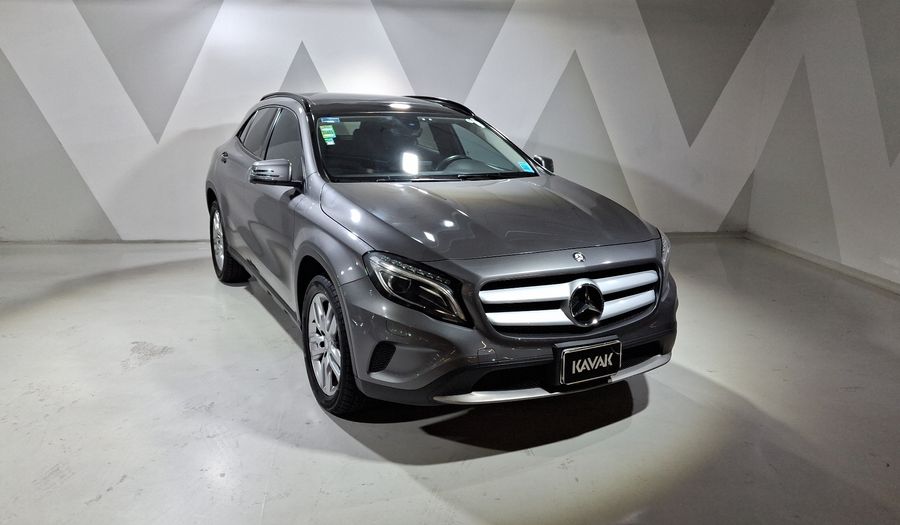 Mercedes Benz Clase Gla 1.6 GLA 180 CGI Suv 2017