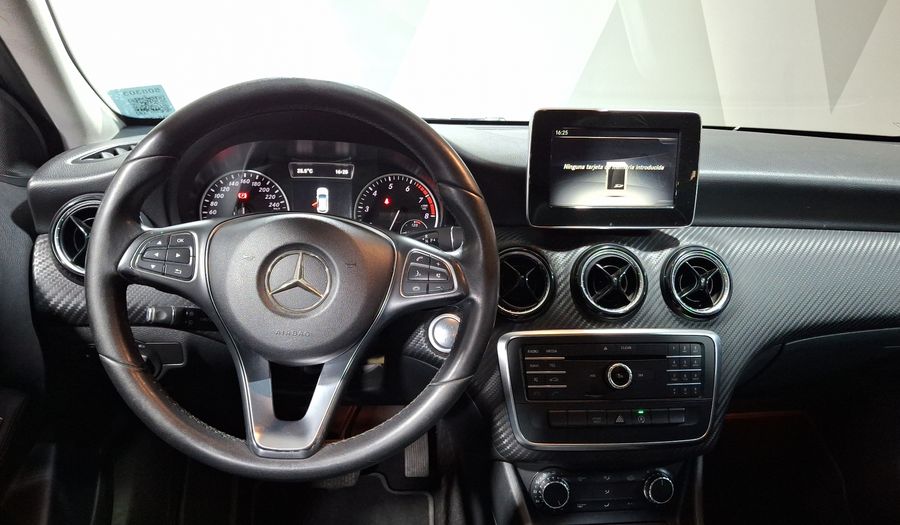 Mercedes Benz Clase Gla 1.6 GLA 180 CGI Suv 2017
