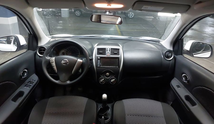 Nissan March 1.6 SV Hatchback 2019