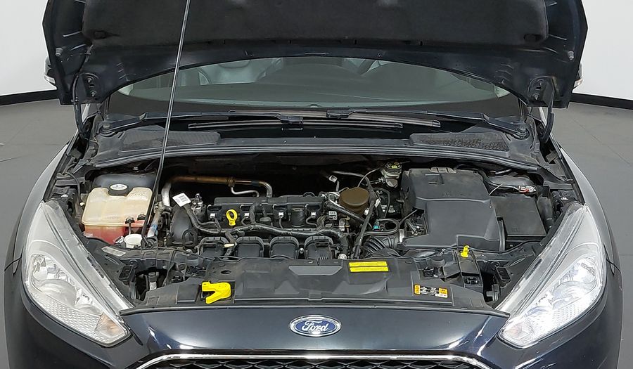 Ford Focus 2.0 16V SEDAN SE POWERSHIFT Sedan 2016