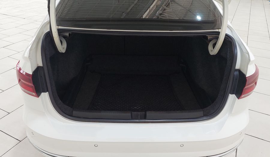 Volkswagen Virtus 1.0 200 TSI HIGHLINE AUTO Sedan 2018