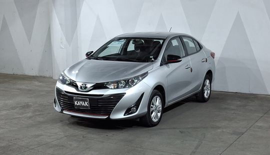 Toyota • Yaris
