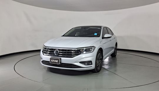 Volkswagen • Jetta
