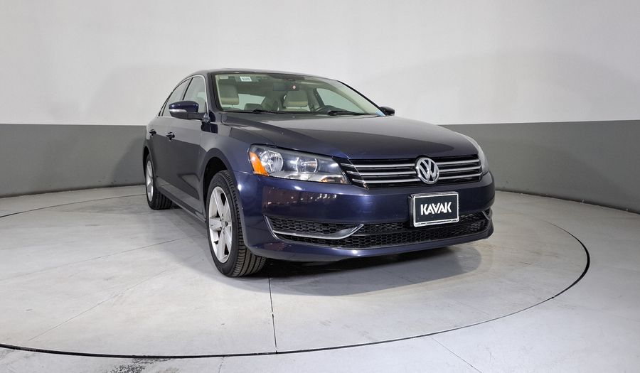 Volkswagen Passat 2.5 SPORTLINE TIPTRONIC Sedan 2013