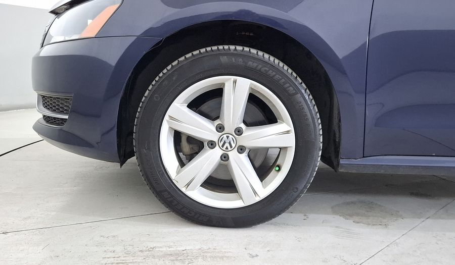 Volkswagen Passat 2.5 SPORTLINE TIPTRONIC Sedan 2013