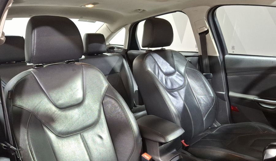 Ford Focus 2.0 SE LUXURY AT Sedan 2016