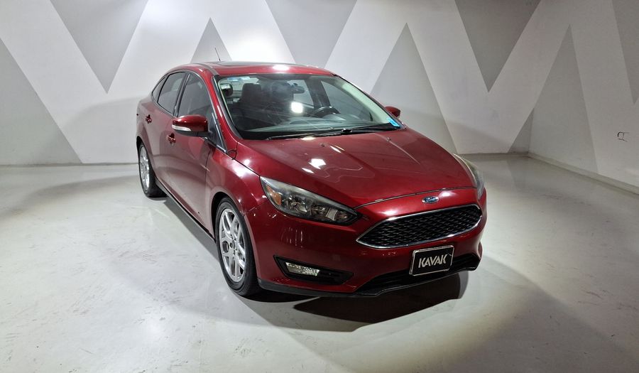 Ford Focus 2.0 SE LUXURY AT Sedan 2016