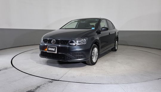 Volkswagen • Vento