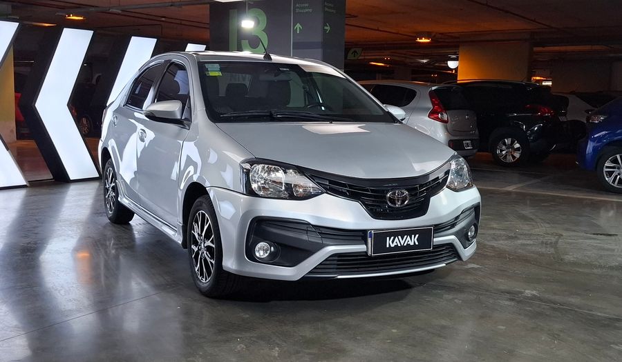 Toyota Etios 1.5 XLS Sedan 2020