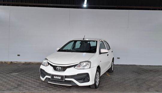 Toyota • Etios
