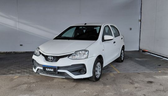 Toyota • Etios
