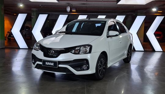 Toyota • Etios
