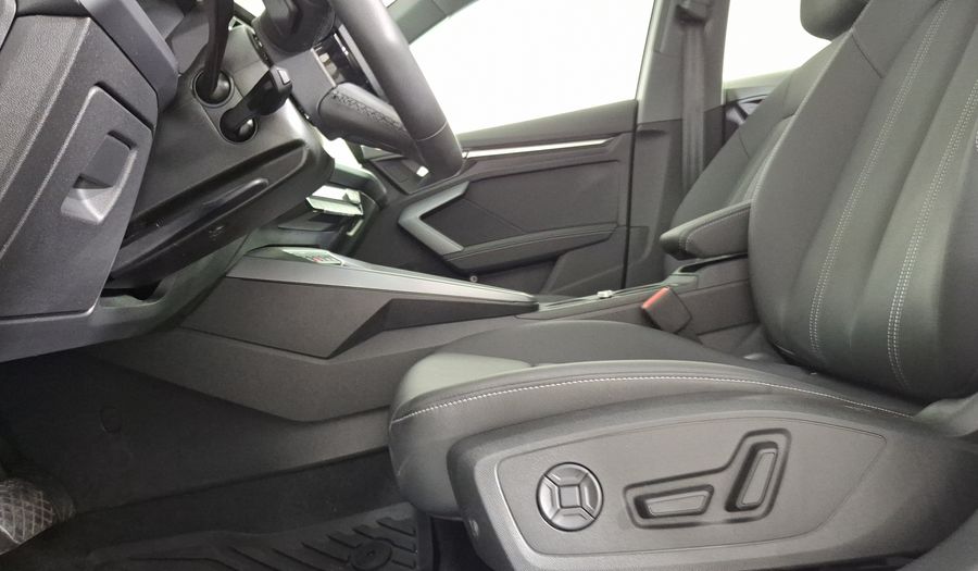 Audi A3 1.4 35 TFSI SELECT AUTO Sedan 2025