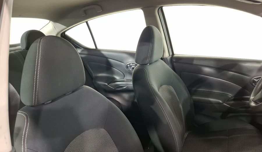 Nissan Versa 1.6 SENSE TA AC Sedan 2015