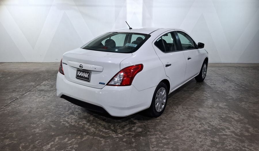 Nissan Versa 1.6 SENSE TA AC Sedan 2015